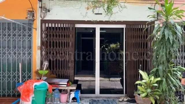 อาคารพาณิชย์ 3 ชั้น ซอยอิสรภาพ 30,32 ใกล้ MRT สถานีแยกไฟฉาย